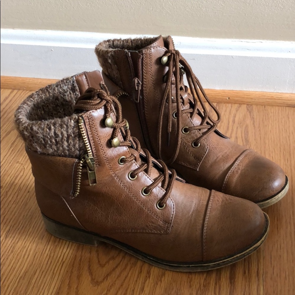 Women’s combat boots